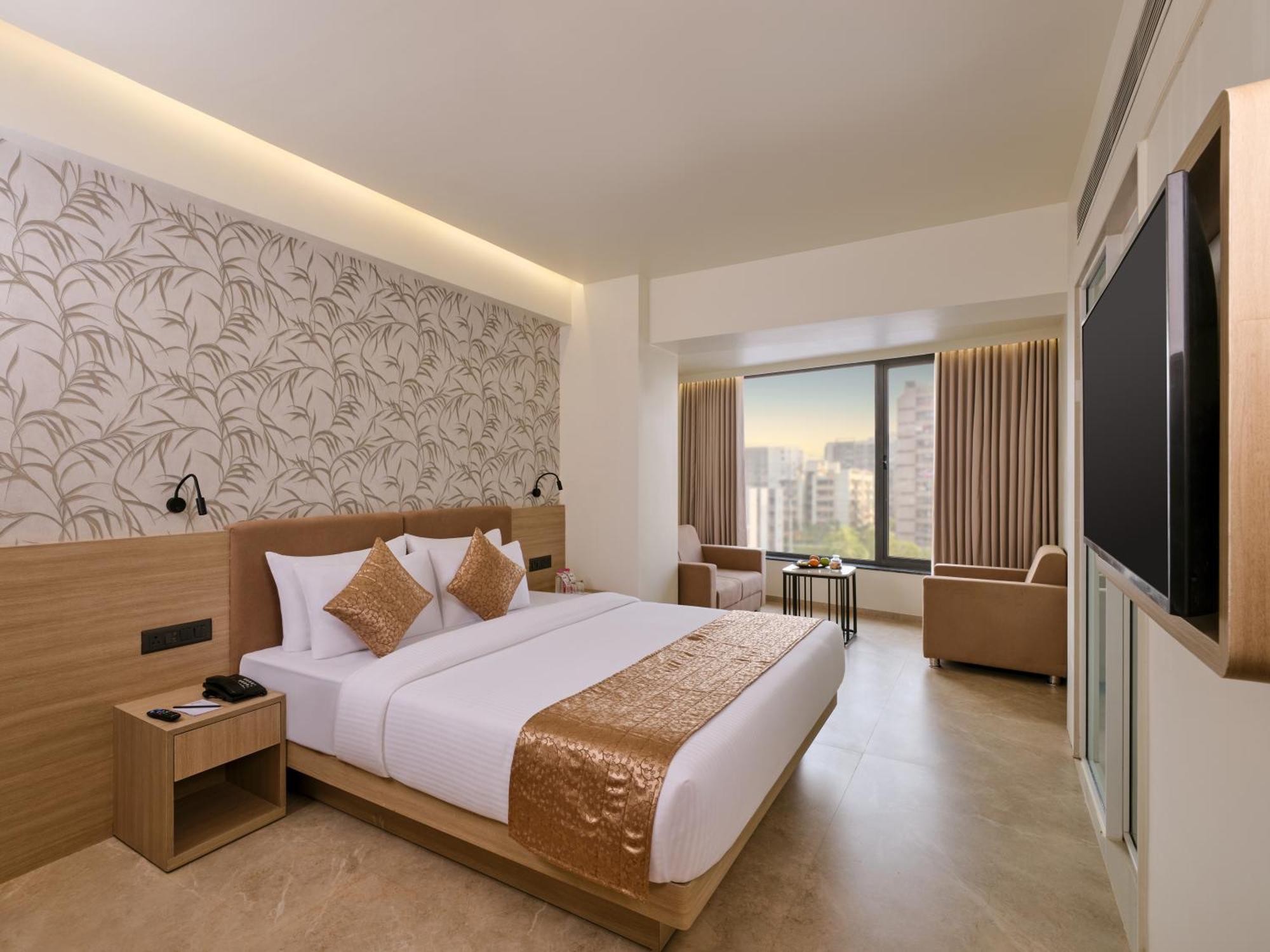 Hotel Biznotel By Pride Motera Ahmedabad